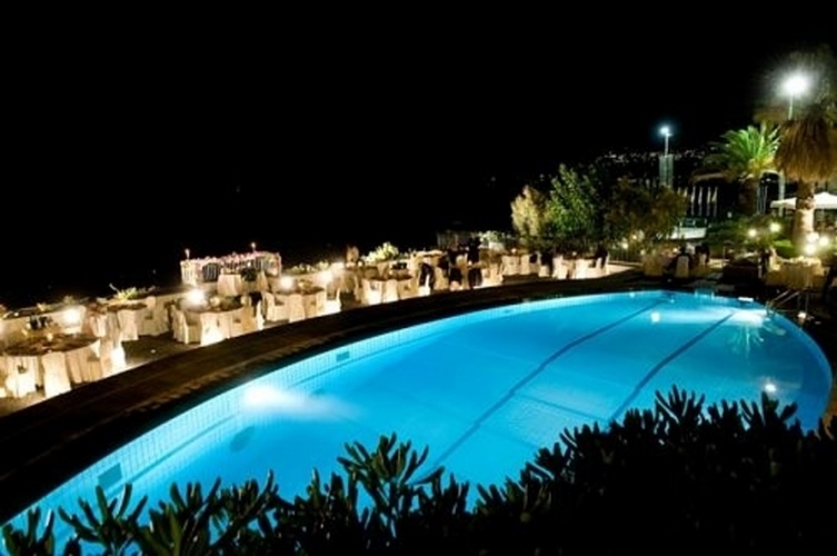 Paradise Beach Club