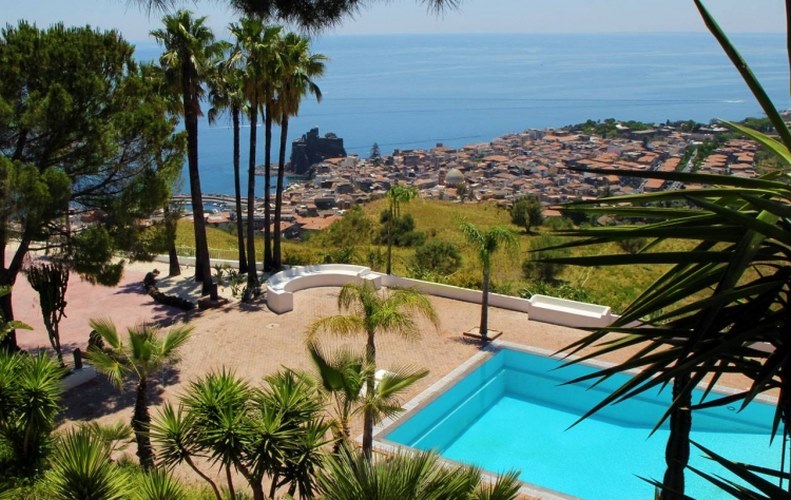 Casa Delle Terre Forti Aci Castello Catania